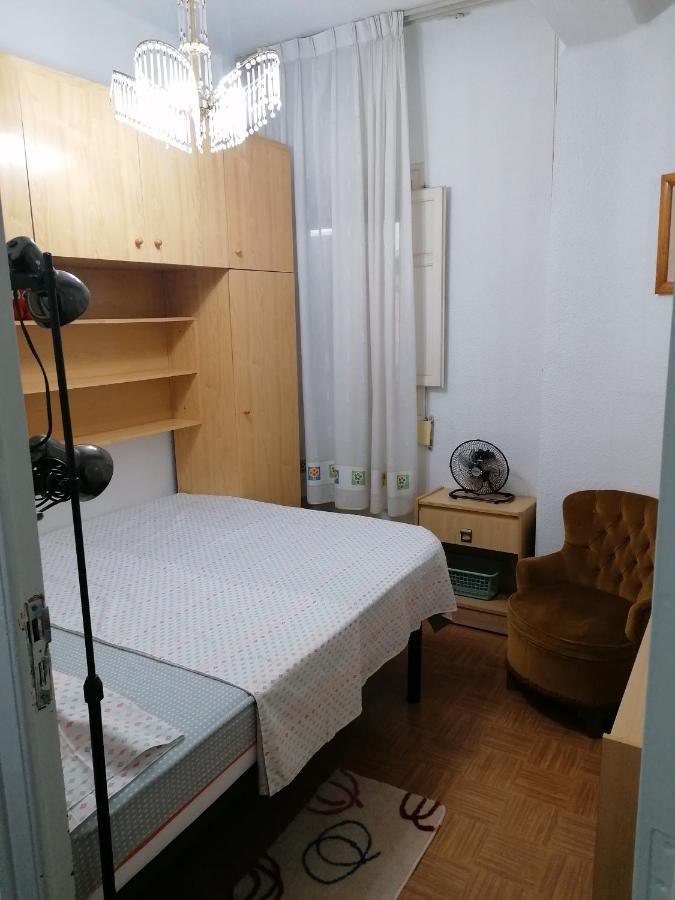 Mary'S Rooms Low Cost Valencia Ngoại thất bức ảnh